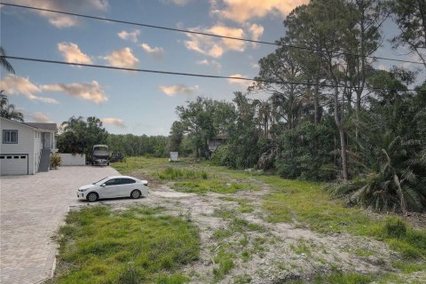 Terreno en venta en Tampa, Florida № 1689798 - foto 2