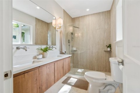 House in Sarasota, Florida 3 bedrooms, 114.83 sq.m. № 1795765 - photo 21