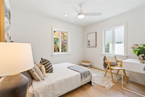House in Sarasota, Florida 3 bedrooms, 114.83 sq.m. № 1795765 - photo 27