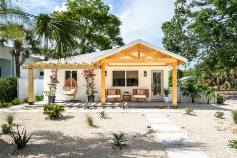 House in Sarasota, Florida 3 bedrooms, 114.83 sq.m. № 1795765 - photo 3