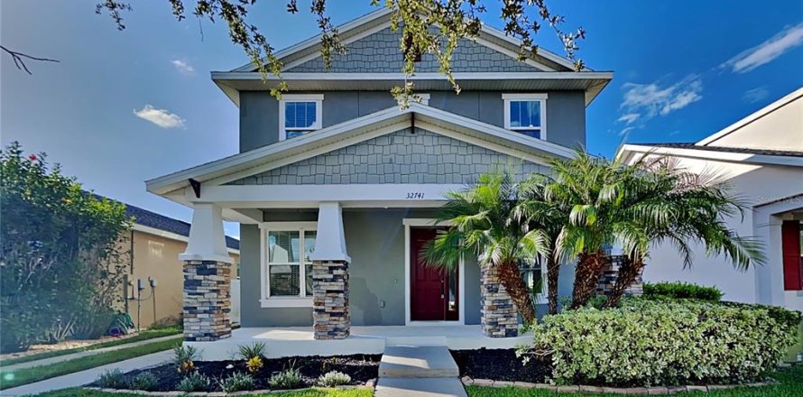 House in Wesley Chapel, Florida 4 bedrooms, 212.1 sq.m. № 1911906