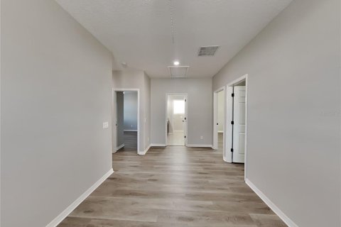 House in Wesley Chapel, Florida 4 bedrooms, 212.1 sq.m. № 1911906 - photo 16