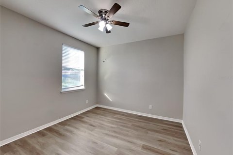 House in Wesley Chapel, Florida 4 bedrooms, 212.1 sq.m. № 1911906 - photo 10