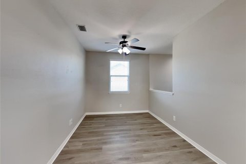 House in Wesley Chapel, Florida 4 bedrooms, 212.1 sq.m. № 1911906 - photo 17
