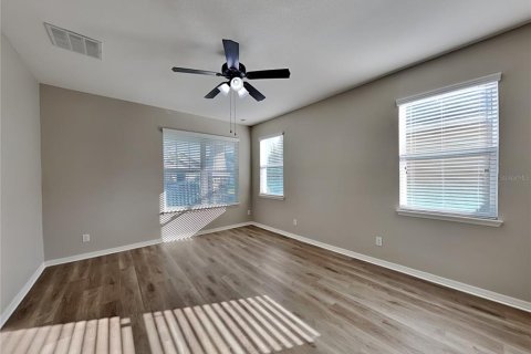 House in Wesley Chapel, Florida 4 bedrooms, 212.1 sq.m. № 1911906 - photo 7