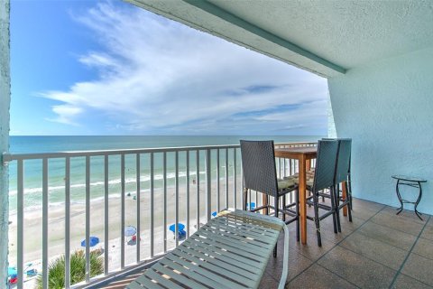 Condo in North Redington Beach, Florida, 2 bedrooms  № 1904896 - photo 30