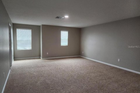House in Zephyrhills, Florida 4 bedrooms, 253.81 sq.m. № 1815603 - photo 9