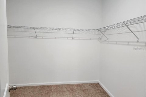 House in Zephyrhills, Florida 4 bedrooms, 253.81 sq.m. № 1815603 - photo 6
