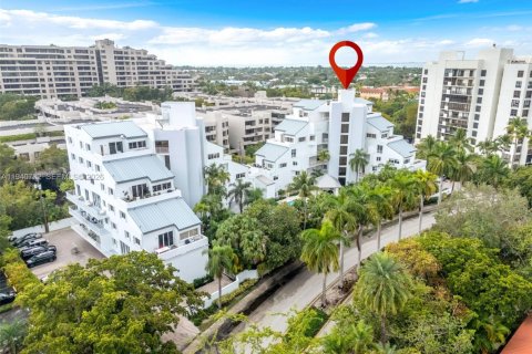 Купить кондоминиум в Ки-Бискейн, Флорида 3 спальни, 126.35м2, № 2003355 - фото 3