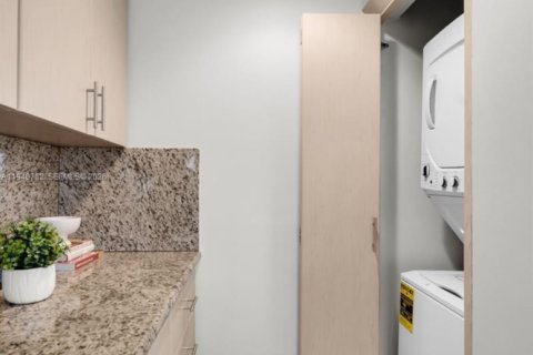 Купить кондоминиум в Ки-Бискейн, Флорида 3 спальни, 126.35м2, № 2003355 - фото 14