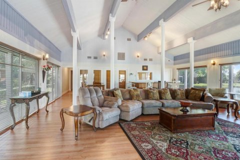 Condo in Largo, Florida, 2 bedrooms  № 1918657 - photo 17