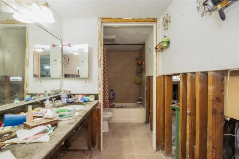 Condo in Largo, Florida, 2 bedrooms  № 1918657 - photo 7