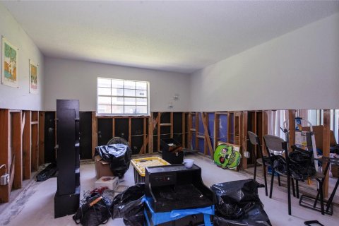 Condo in Largo, Florida, 2 bedrooms  № 1918657 - photo 10