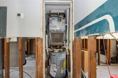 Condo in Largo, Florida, 2 bedrooms  № 1918657 - photo 4