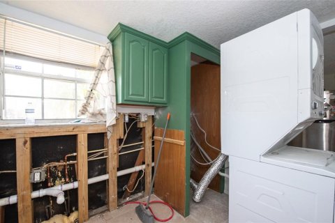 Condo in Largo, Florida, 2 bedrooms  № 1918657 - photo 14