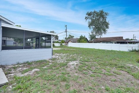 House in Deltona, Florida 3 bedrooms, 104.24 sq.m. № 1785314 - photo 15