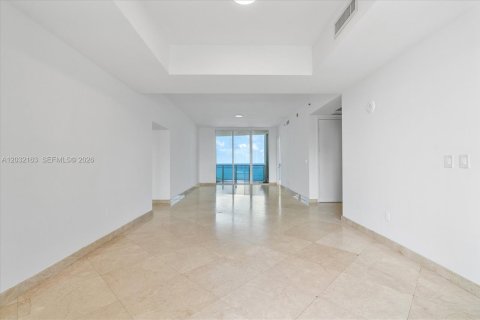 Copropriété à vendre à Sunny Isles Beach, Floride: 3 chambres, 216.18 m2 № 2181523 - photo 19