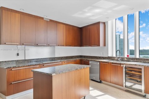 Copropriété à vendre à Sunny Isles Beach, Floride: 3 chambres, 216.18 m2 № 2181523 - photo 21
