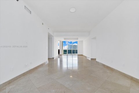 Copropriété à vendre à Sunny Isles Beach, Floride: 3 chambres, 216.18 m2 № 2181523 - photo 11