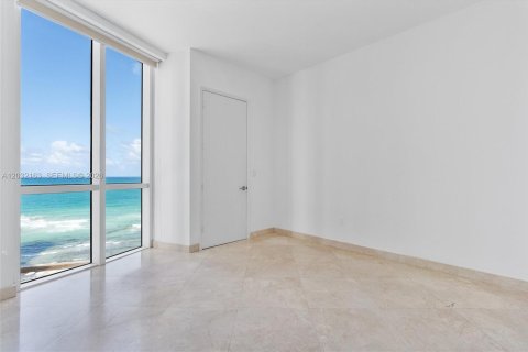 Copropriété à vendre à Sunny Isles Beach, Floride: 3 chambres, 216.18 m2 № 2181523 - photo 27