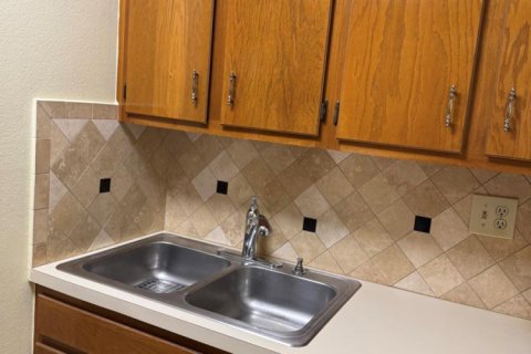 Condo in Coral Springs, Florida, 1 bedroom  № 2176762 - photo 17