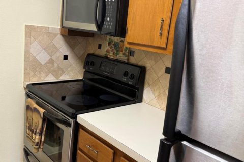 Condo in Coral Springs, Florida, 1 bedroom  № 2176762 - photo 14