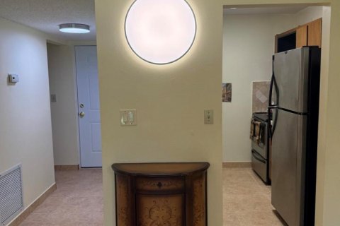 Condo in Coral Springs, Florida, 1 bedroom  № 2176762 - photo 19