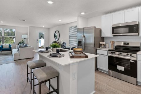 Adosado en venta en Kissimmee, Florida, 3 dormitorios, 149.94 m2 № 1903745 - foto 2