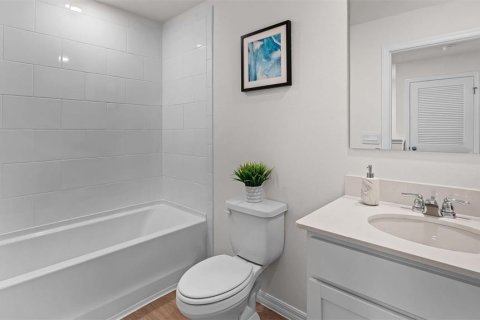 Adosado en venta en Kissimmee, Florida, 3 dormitorios, 149.94 m2 № 1903745 - foto 14
