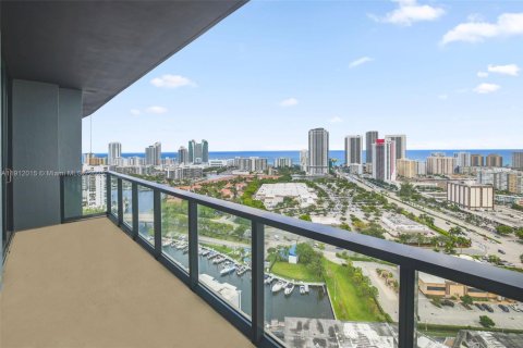 Copropriété à louer à Hallandale Beach, Floride: 2 chambres, 117.43 m2 № 1969645 - photo 8