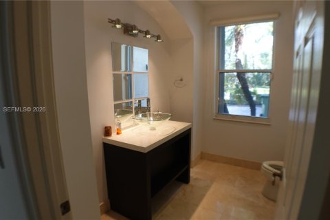 House in Weston, Florida 4 bedrooms, 393.26 sq.m. № 2036267 - photo 21