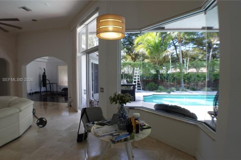 House in Weston, Florida 4 bedrooms, 393.26 sq.m. № 2036267 - photo 11