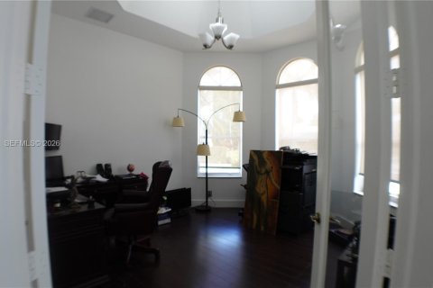 House in Weston, Florida 4 bedrooms, 393.26 sq.m. № 2036267 - photo 28