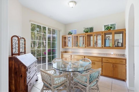 Villa ou maison à vendre à University Park, Floride: 2 chambres, 148.36 m2 № 2093305 - photo 13