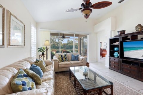 Villa ou maison à vendre à University Park, Floride: 2 chambres, 148.36 m2 № 2093305 - photo 5