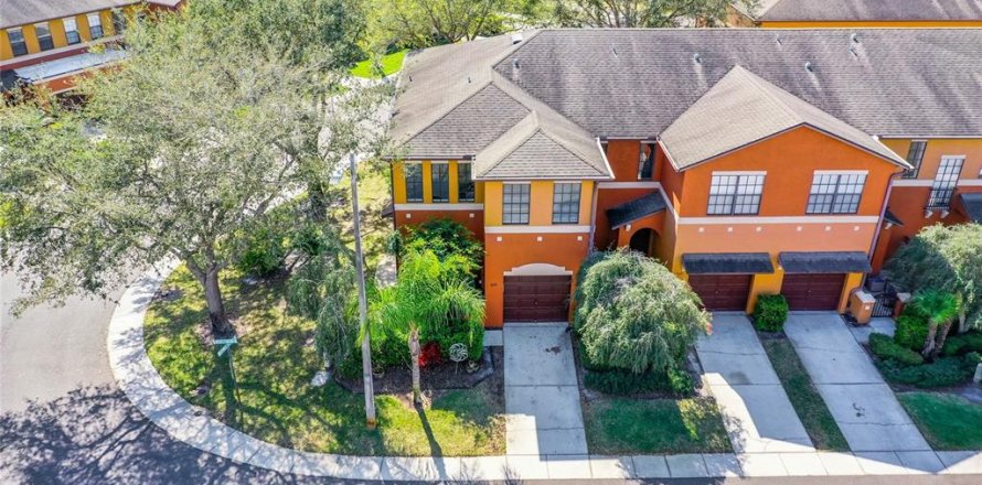 Touwnhouse à Wesley Chapel, Floride 3 chambres, 15.79 m2 № 2104905