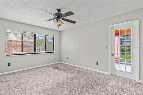 Villa ou maison à vendre à Palm Coast, Floride: 3 chambres, 139.07 m2 № 2361335 - photo 28