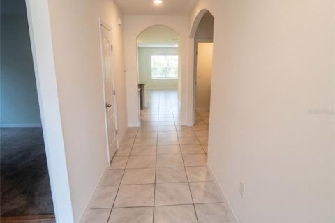 Villa ou maison à louer à Davenport, Floride: 4 chambres, 171.96 m2 № 2437287 - photo 5