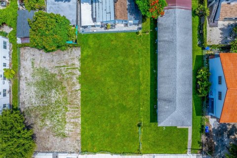 Commercial property in Miami, Florida № 1961077 - photo 3