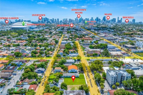 Commercial property in Miami, Florida № 1961077 - photo 19