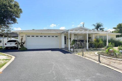 Casa en Largo, Florida 3 dormitorios, 124.4 m2 № 2371934