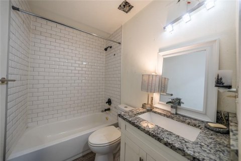 Villa ou maison à vendre à Ocala, Floride: 3 chambres, 124.3 m2 № 2136295 - photo 11