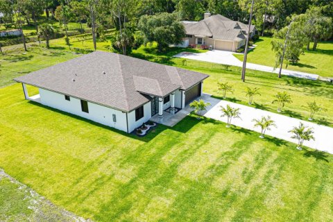 Villa ou maison à vendre à West Palm Beach, Floride: 4 chambres, 241.45 m2 № 1188448 - photo 1