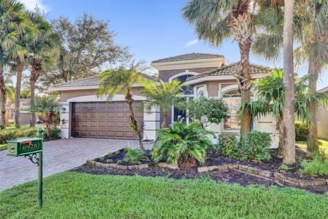 Casa en Lake Worth, Florida 3 dormitorios, 193.05 m2 № 2405976