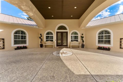 House in Brooksville, Florida 4 bedrooms, 474.27 sq.m. № 1527658 - photo 13