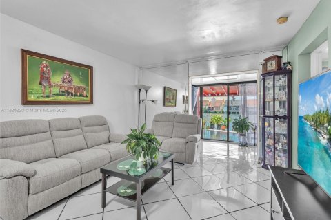 Купить кондоминиум в Хайалиа, Флорида 2 спальни, 76.09м2, № 1958006 - фото 12