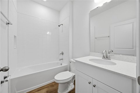 Купить виллу или дом в Окахумпка, Флорида 9 комнат, 130.71м2, № 2140659 - фото 2