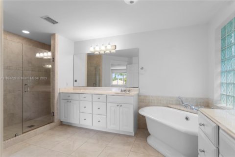 House in Weston, Florida 5 bedrooms, 329.99 sq.m. № 1951431 - photo 17