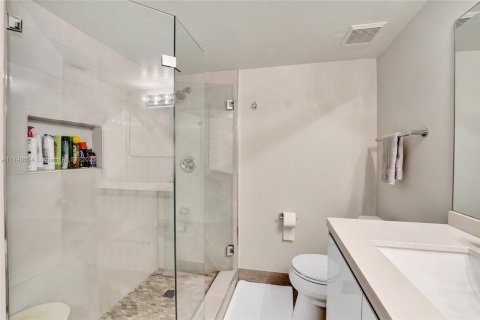 Copropriété à vendre à Aventura, Floride: 2 chambres, 126.81 m2 № 1736218 - photo 18