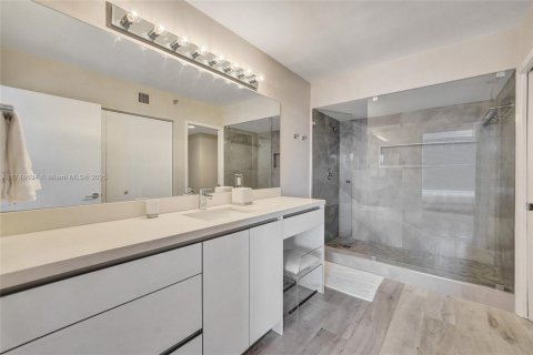Copropriété à vendre à Aventura, Floride: 2 chambres, 126.81 m2 № 1736218 - photo 7